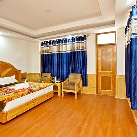 Hotel Uday Himalaya Manāli Екстериор снимка